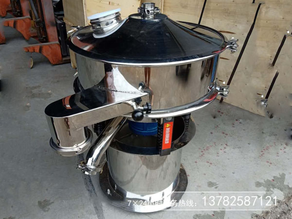 不用擔心石墨粉的篩分和除雜。你擔心立友三元振動篩